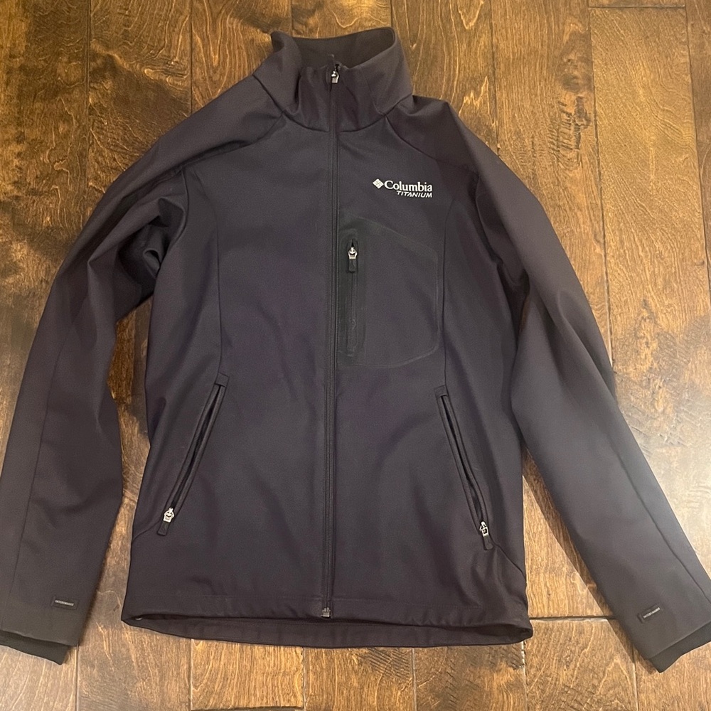 Columbia black Softshell Jacket